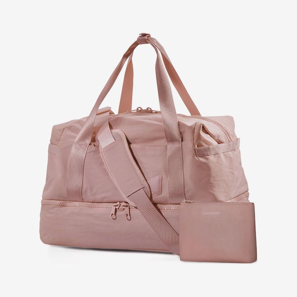 Top Ladies Holdall Bags for Weekend Getaways: Spacious and Chic