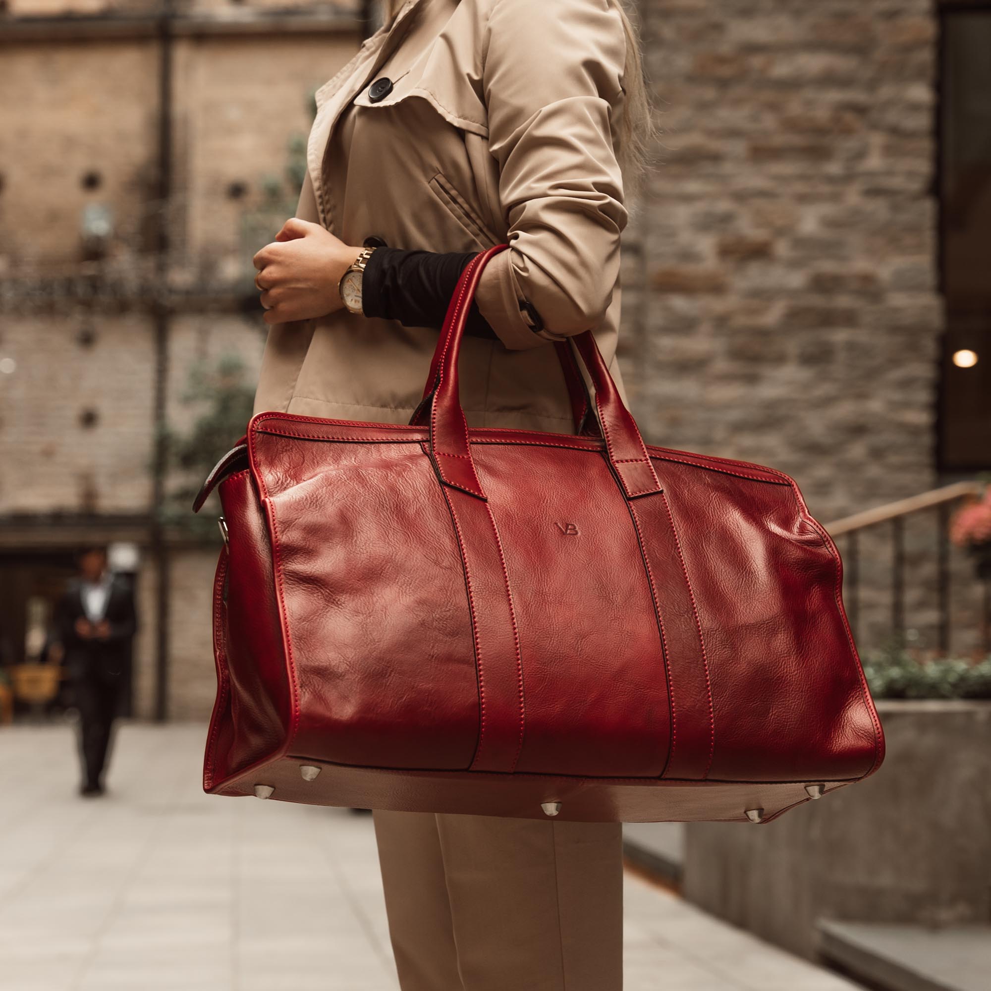 Top Leather Weekend Bags for Women: Durable, Fashionable & Spacious