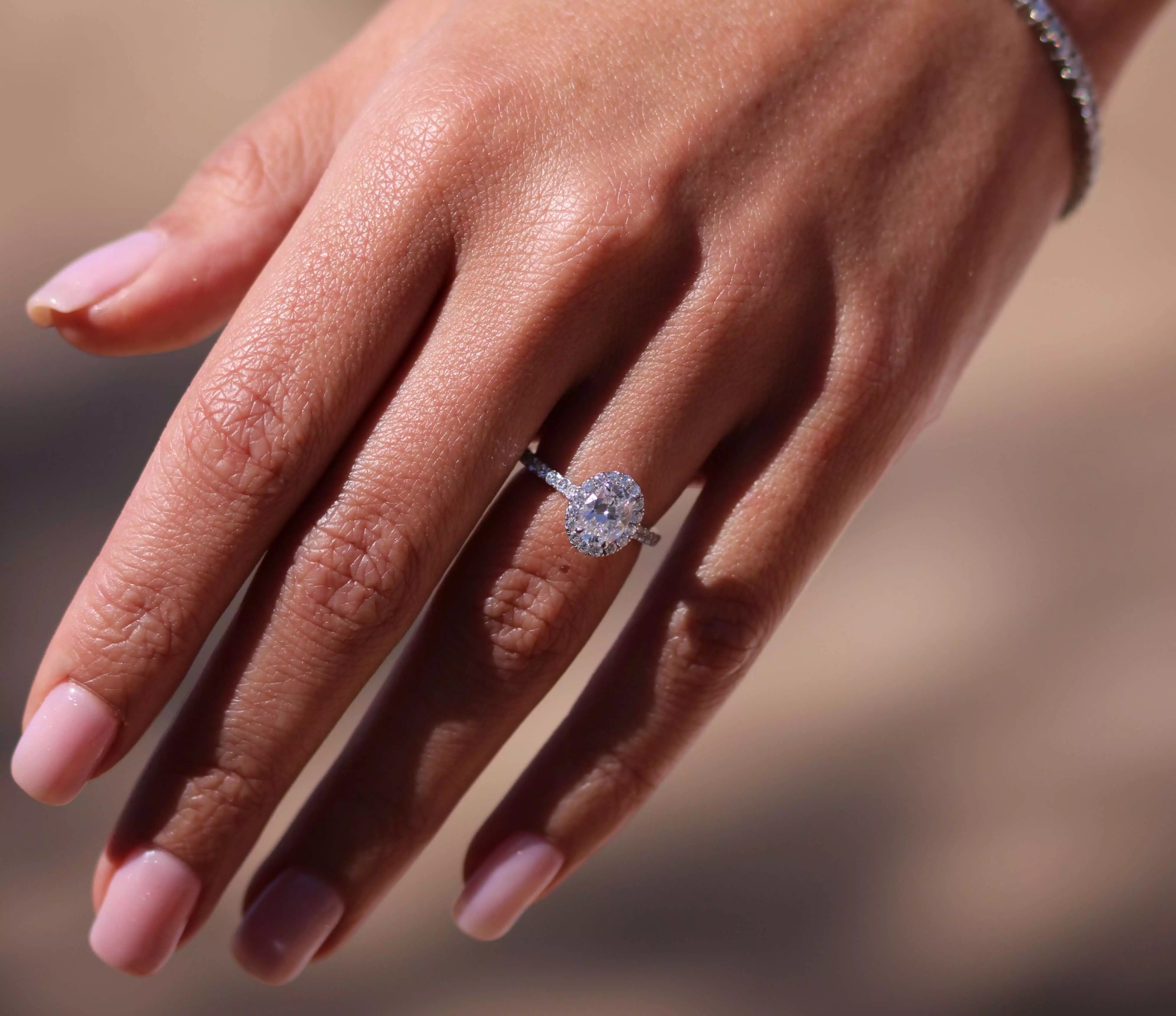 Find Your Perfect 11 Carat Engagement Ring: High-Quality Diamonds & Elegant Designs