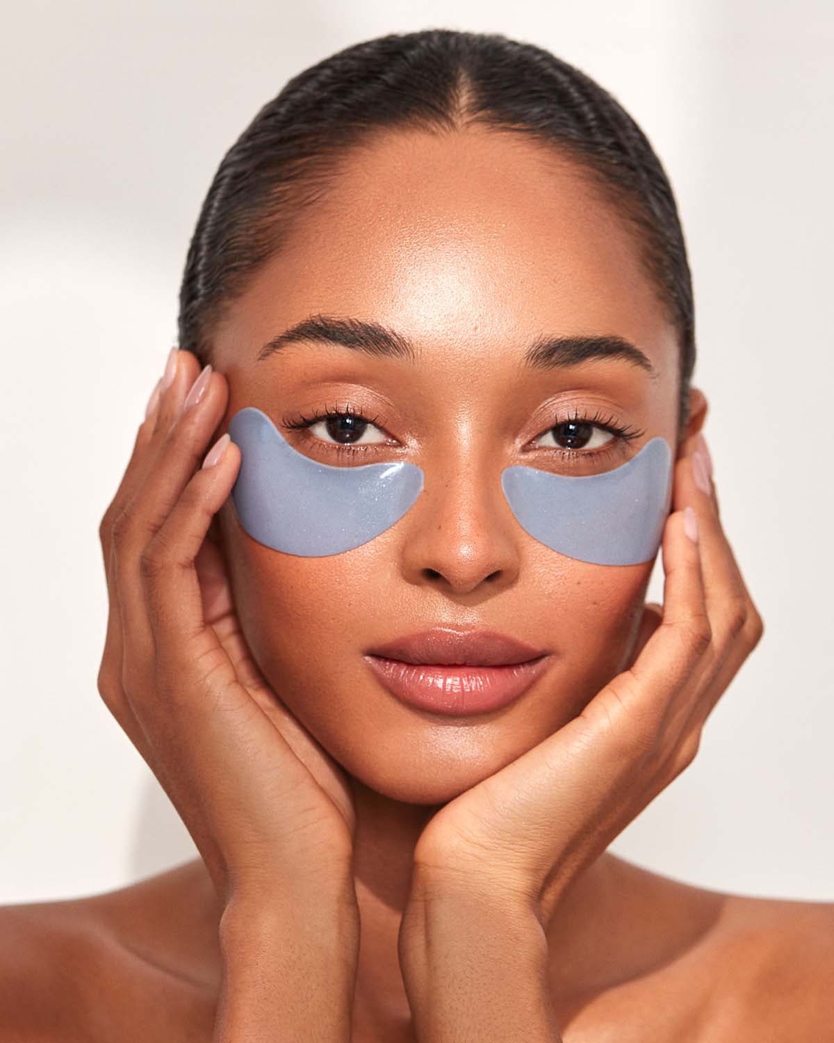 Combat Fine Lines and Puffiness with 111 Eye Patches: A Quick Fix for Tired Eyes