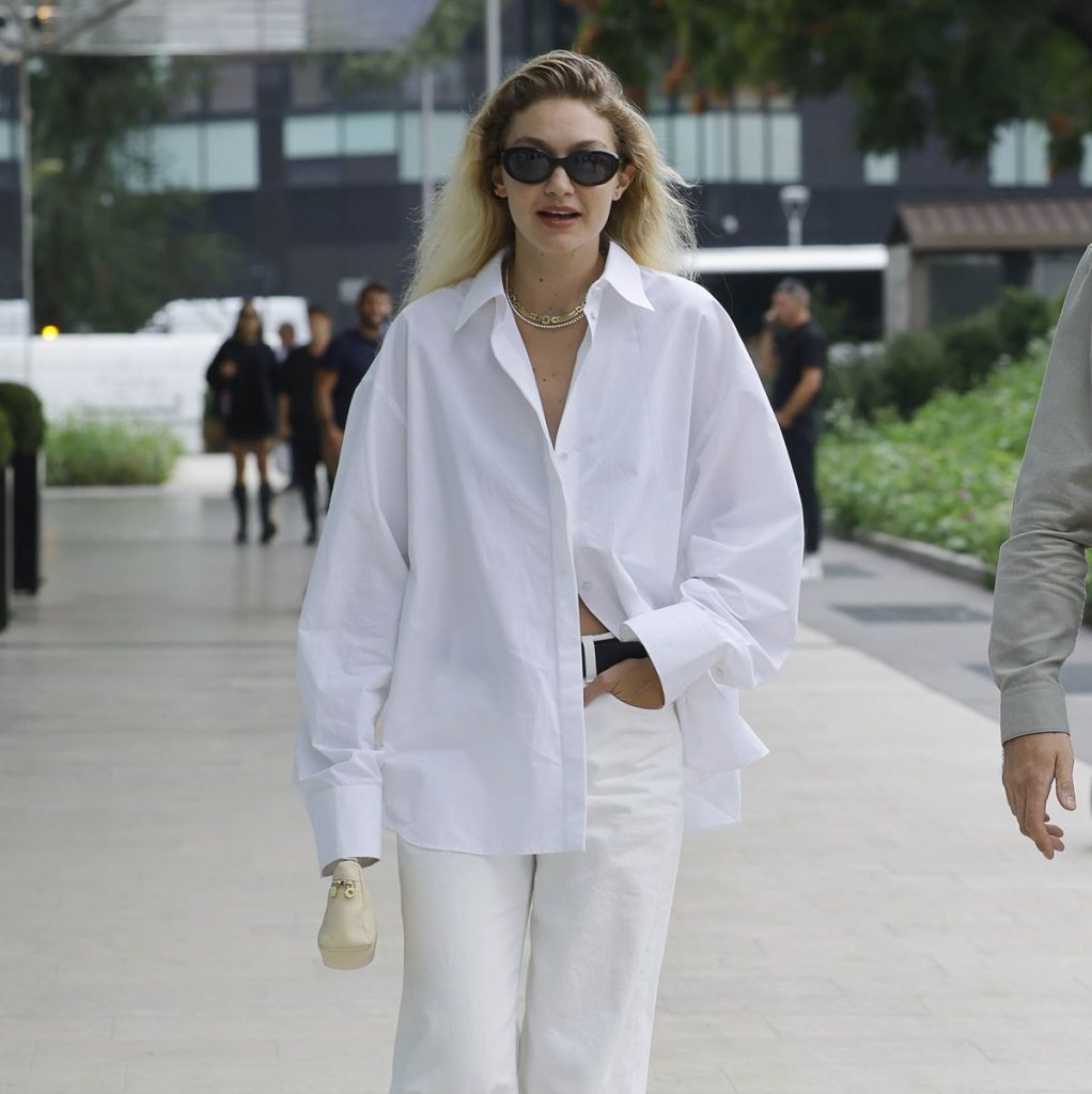 Vintage White Button Down Shirt: Why You Need One in Your Closet Right Now and How to Style It