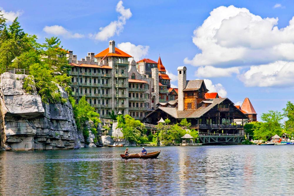 Cheapest Time to Go to Mohonk Mountain House: Find the Best Deals