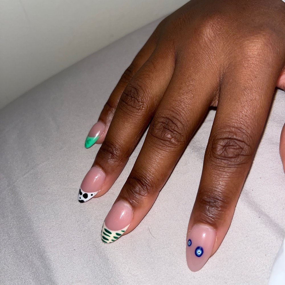 Top African American Nail Salons Near Me - Find Your Perfect Manicure and Pedicure Spot.