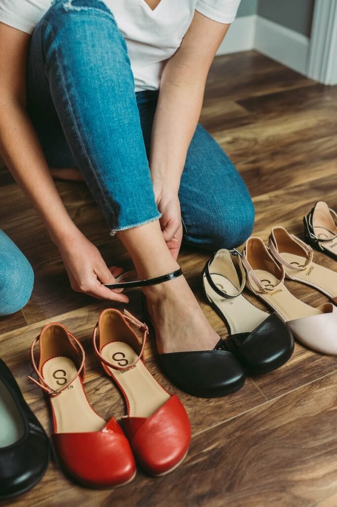 Where to Find Womens Wide Toe Box Dress Shoes? Try These Stores!