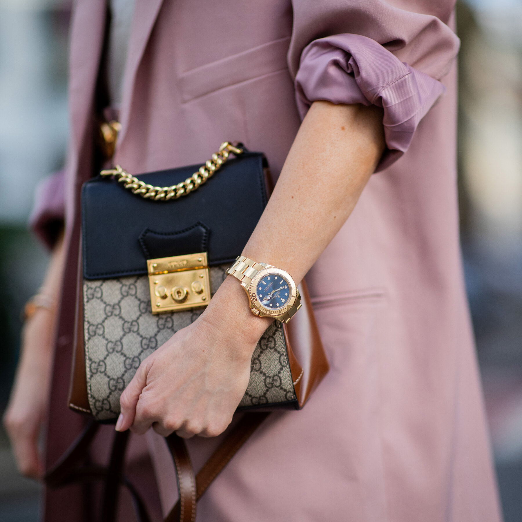 Trendy Womens Italian Watches: Explore the Latest Fashion Statements